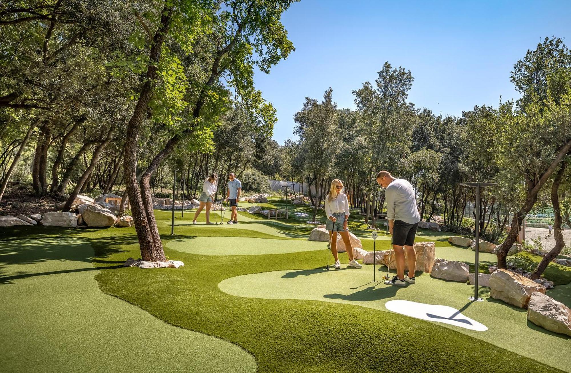 Maistra Camping Vestar Pitches โรวีน ภายนอก รูปภาพ